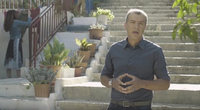 Υποψήφιος για την Κεντροαριστερά ο Σταύρος Θεοδωράκης. Κηρύσσει ανένδοτο αγώνα