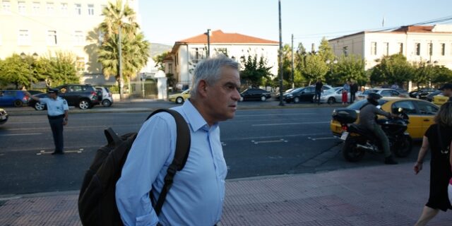 Συνάντηση Τόσκα με αντιφασιστικές οργανώσεις για το συλλαλητήριο του Σαββάτου