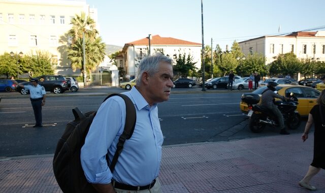 Συνάντηση Τόσκα με αντιφασιστικές οργανώσεις για το συλλαλητήριο του Σαββάτου