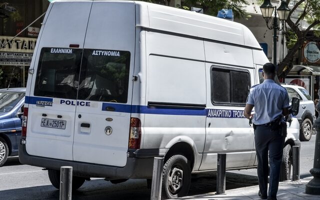 Πληροφορίες ζητά η Τροχαία για ασυνείδητο οδηγό που παρέσυρε και εγκατέλειψε μοτοσικλετιστή