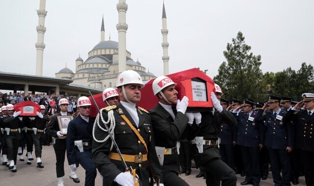 Τουρκία: Απαγορεύουν το ‘Πένθιμο Εμβατήριο’ του Σοπέν από τις κηδείες