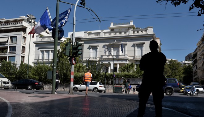 ‘Αποστειρώνεται’ η Αθήνα για να υποδεχθεί τον Γάλλο Πρόεδρο Μακρόν