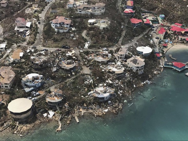 SkyNews: Ομαδική απόδραση από φυλακή των Παρθένων Νήσων μετά τον καταστροφικό τυφώνα