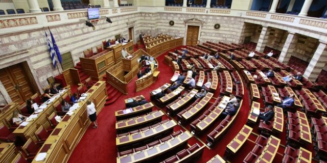 Κατατίθεται απόψε το νομοσχέδιο για το κοινωνικό μέρισμα