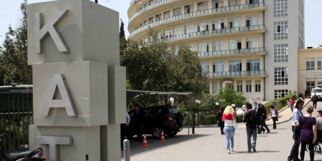 Από τα Εξάρχεια στο ΚΑΤ: Πώς βρέθηκε στη ΜΕΘ ο 16χρονος προσαχθείς