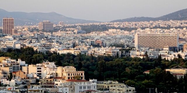 Ακίνητα: Οι Έλληνες αγοράζουν και πάλι δειλά – δειλά
