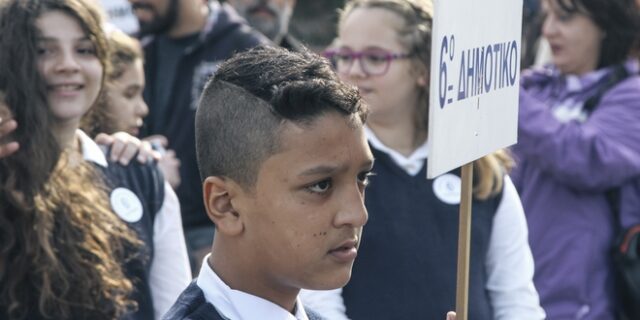 Σύλλογος Γονέων 6ου δημοτικού Δάφνης: Συμφωνούμε με την αφαίρεση σημαίας απ’ τον Αμίρ