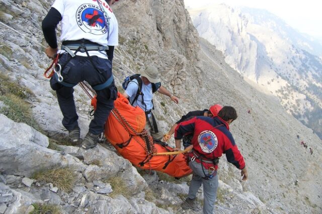 Επιχείρηση απεγκλωβισμού ορειβάτη στον Όλυμπο