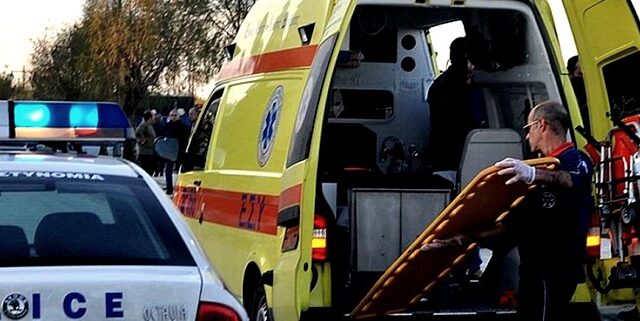 Κρήτη: Οδηγός έχασε τον έλεγχο, έπεσε σε χαντάκι και εγκλωβίστηκε στο όχημα