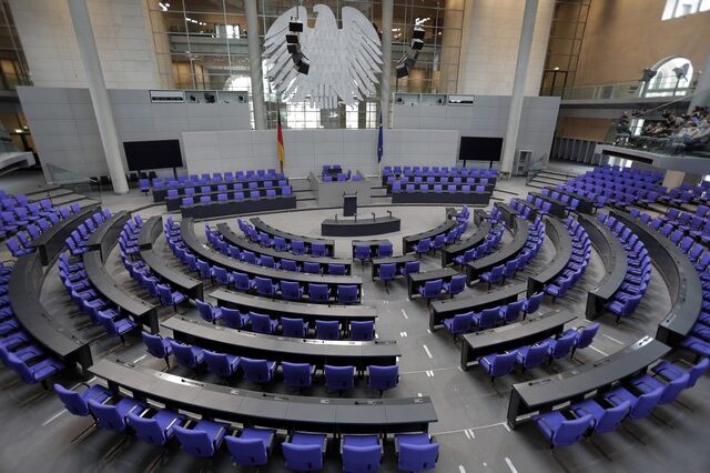 Γερμανία: Οι λιγότερες γυναίκες βουλευτές της τελευταίας 20ετίας στο νέο κοινοβούλιο