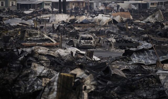 Καλιφόρνια: Στους 33 οι νεκροί από τις ανεξέλεγκτες πυρκαγιές