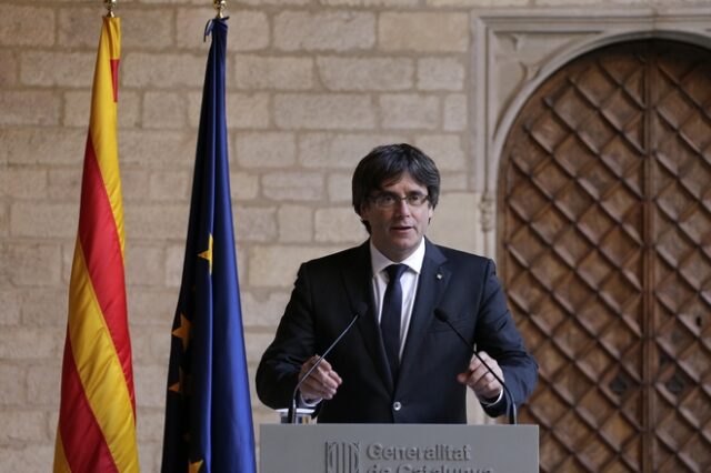 Καταλονία: Ο Πουτζντεμόν καλεί σε ‘δημοκρατική αντίσταση’