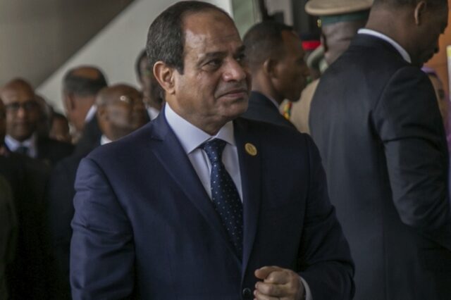 Αίγυπτος: Ο Σίσι ‘ξήλωσε’ τον αρχηγό του Γενικού Επιτελείου Στρατού
