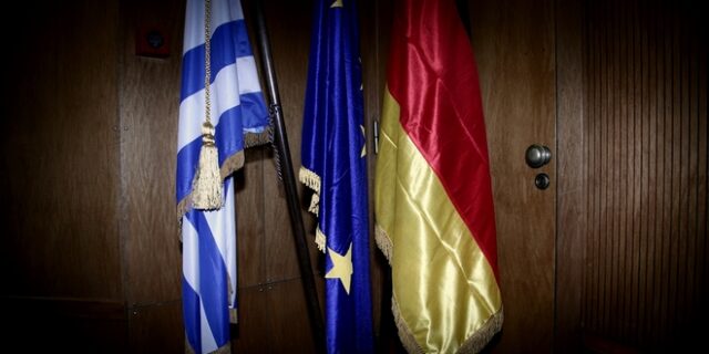 Νόλτε: Η νέα γερμανική κυβέρνηση θα στηρίξει την Ελλάδα για να την κρατήσει στο ευρώ