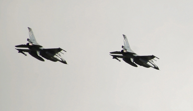Η Ελλάδα προχωρά στον εκσυγχρονισμό των F-16  και στην αγορά δυο φρεγατών από τη Γαλλία