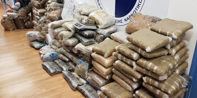 Κύκλωμα διακινούσε τεράστιες ποσότητες κάνναβης σε Αθήνα και νησιά