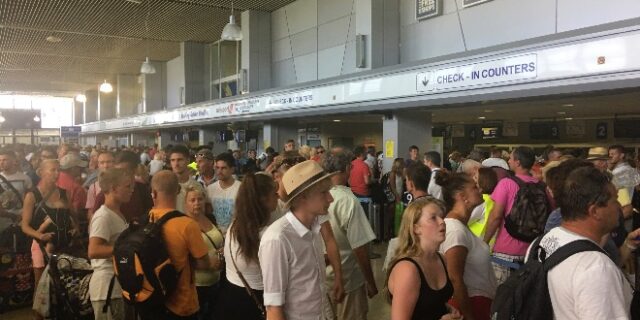 Αυτά είναι τα 15 χειρότερα αεροδρόμια στον κόσμο για το 2017 (τα 4 είναι στην Ελλάδα)