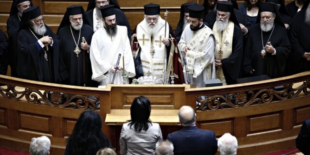 Ιερώνυμος: Παιχνιδίσματα και εφευρήματα η ταυτότητα φύλου