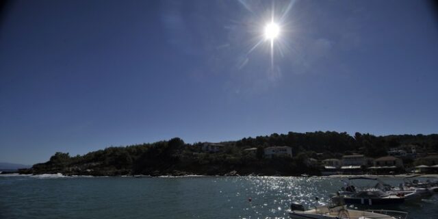 Αραιή συννεφιά και σκόνη από την Αφρική την Μ. Δευτέρα