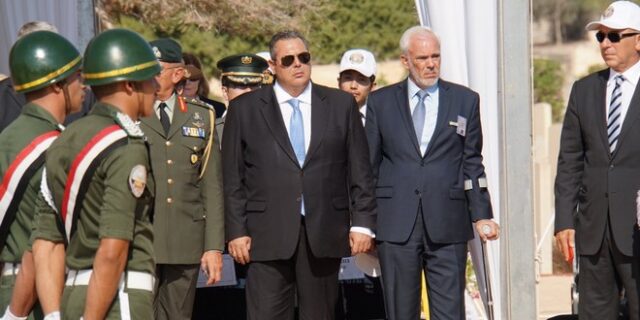 Ο Π. Καμμένος τίμησε τους μαχητές του Ελ Αλαμέιν και τον εν ζωή ήρωα Γ. Νικολόπουλο