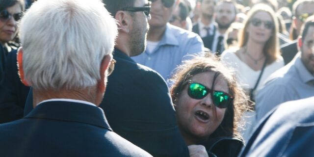 Το τελευταίο αντίο στον Μιχάλη Ζαφειρόπουλο