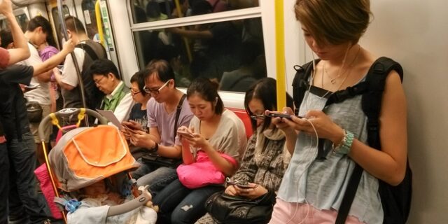 Νεαρή τυφλώθηκε στο ένα μάτι από την ‘ηλεκτρονική ηρωίνη’