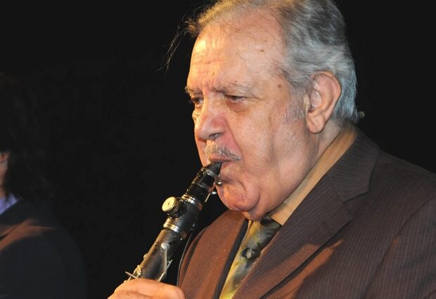 Ο Πετρολούκας Χαλκιάς στο Ραδιόφωνο 24/7 και την εκπομπή ‘Πεζοί στον αέρα’