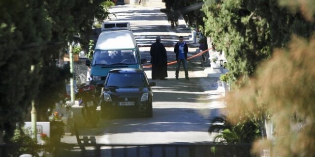 Έγκλημα στα Πατήσια: Στον κύκλο της 32χρονης ψάχνουν τον δολοφόνο