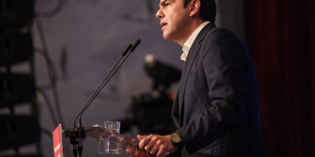 ‘Οι θυσίες πιάνουν τόπο’, το μήνυμα Μαξίμου