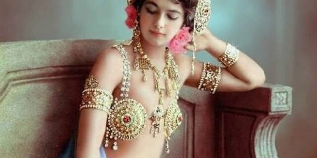 Μηχανή του Χρόνου: Μάτα Χάρι, η διπλή πράκτορας που θεωρήθηκε υπεύθυνη για τον θάνατο χιλιάδων στρατιωτών