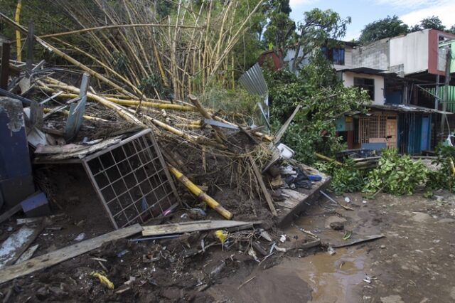 Προς τις ΗΠΑ ο κυκλώνας Νέιτ, μετά το φονικό πέρασμα από την κεντρική Αμερική