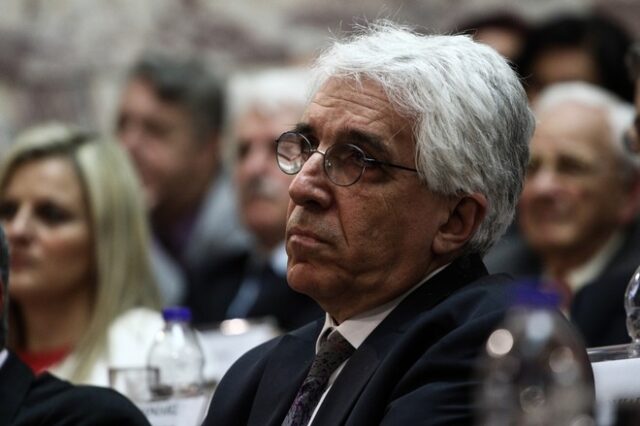 Παρασκευόπουλος: Διαστρεβλώθηκαν οι δηλώσεις μου για κατάργηση του νόμου μου