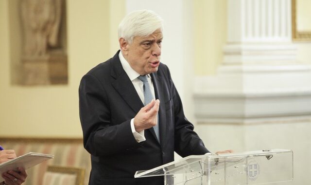 Ο Παυλόπουλος στην Αμφίπολη: Απολύτως τεκμηριωμένη η ελληνικότητα της Μακεδονίας
