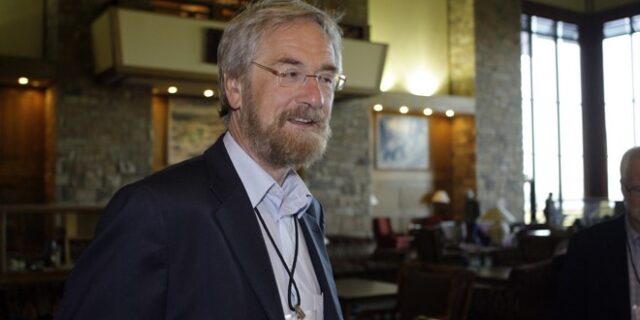 ΕΚΤ: Υπέρ της παράτασης του προγράμματος ποσοτικής χαλάρωσης ο Πέτερ Πρετ