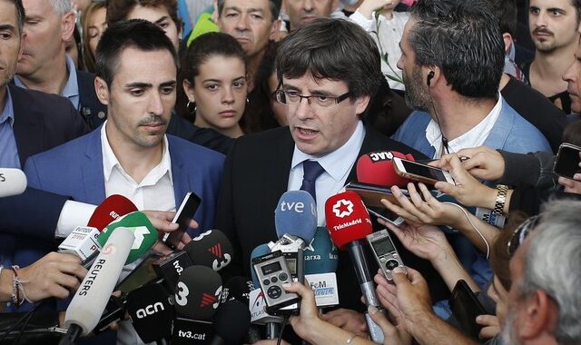 Σε μονομερή ανακήρυξη της ανεξαρτησίας θα προχωρήσει η καταλανική κυβέρνηση