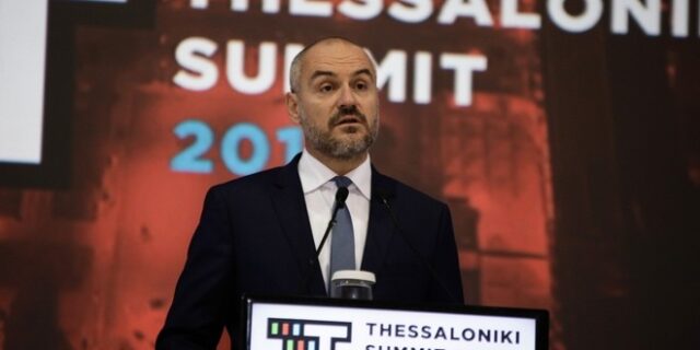 Σαββάκης: Η πολύχρονη οικονομική κρίση έχει φέρει στο όριο επιβίωσης τις επιχειρήσεις