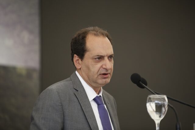 Βελτιώσεις στο αεροδρόμιο της Χίου προανήγγειλε ο Χρήστος Σπίρτζης