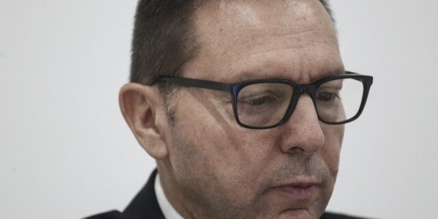 Αποχαιρέτα τη διεθνή επενδυτική κοινότητα που φεύγει