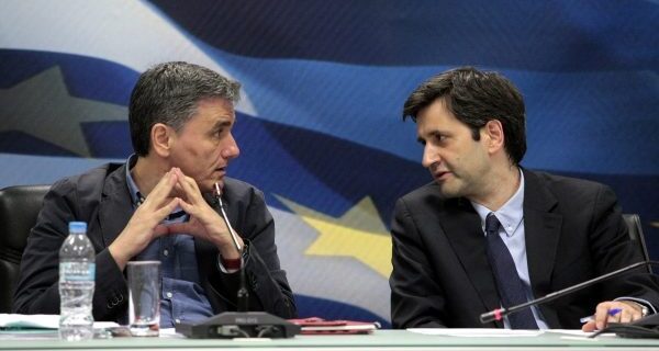 Το Σάββατο η συνάντηση Τσακαλώτου – Χουλιαράκη με Λαγκάρντ
