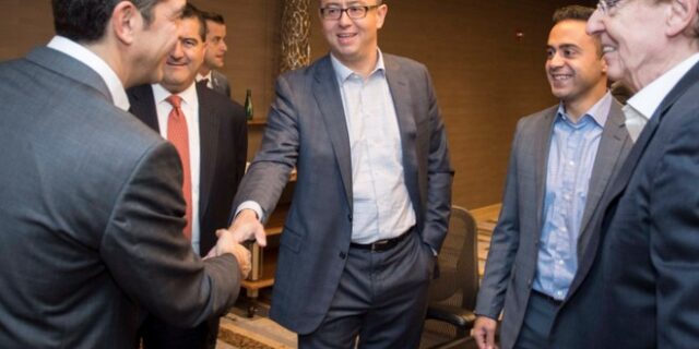 Ο Τσίπρας, οι επενδυτές και το ελληνικό come back
