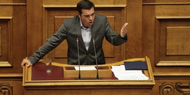 Τσίπρας σε Μητσοτάκη: Υποχώρησες στον Άδωνι για την ταυτότητα φύλου