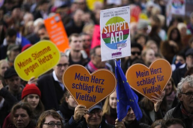 Πιστοποιητικό πολιτικών φρονημάτων ζητούν από δημοσιογράφους οι Γερμανοί ακροδεξιοί