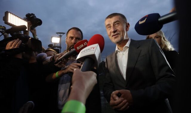 Τσεχία: Ο Μπάμπις παραιτήθηκε από πρωθυπουργός και έλαβε εκ νέου εντολή σχηματισμού κυβέρνησης