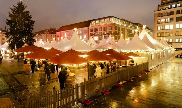 Βερολίνο: Αυστηρά μέτρα ασφαλείας στη Χριστουγεννιάτικη Αγορά, ένα χρόνο μετά το μακελειό