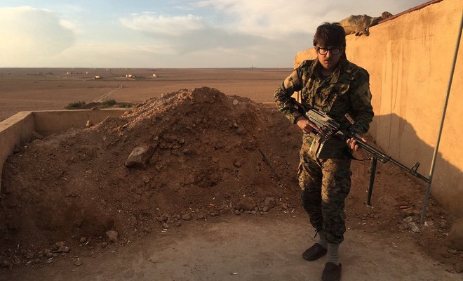 Ο Ρόκερ που πήγε στη Συρία για να πολεμήσει το Isis