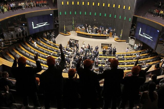 Βραζιλία: Υπουργοί που εμφανίζονται στα Paradise Papers αρνούνται οποιαδήποτε εμπλοκή τους