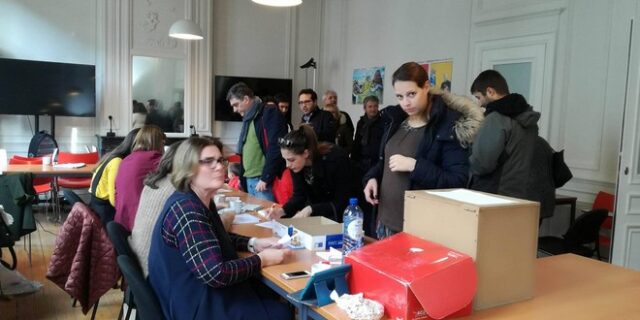 Εκλογές στην κεντροαριστερά: Οι Έλληνες των Βρυξελλών προσέρχονται στην κάλπη
