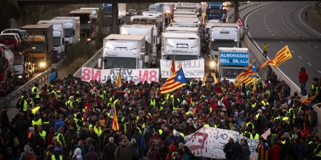 Καταλονία: Προβλήματα στις μετακινήσεις από την απεργία αυτονομιστικού συνδικάτου