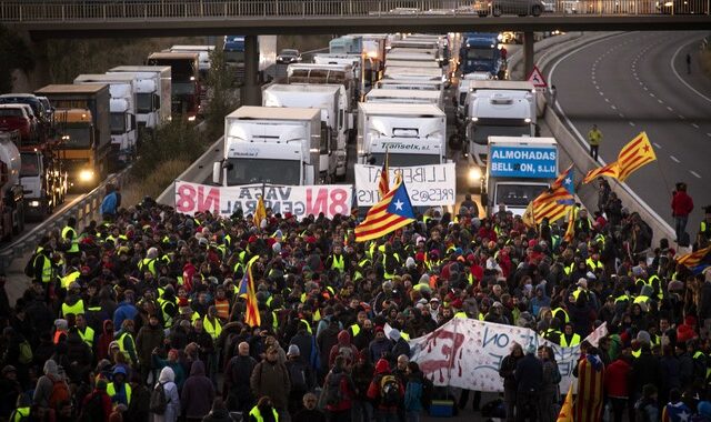 Καταλονία: Προβλήματα στις μετακινήσεις από την απεργία αυτονομιστικού συνδικάτου