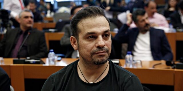 Διαρρήκτες ‘χτύπησαν’ Ντέμη Νικολαΐδη, Οφόε και Ελαμπντελαουί